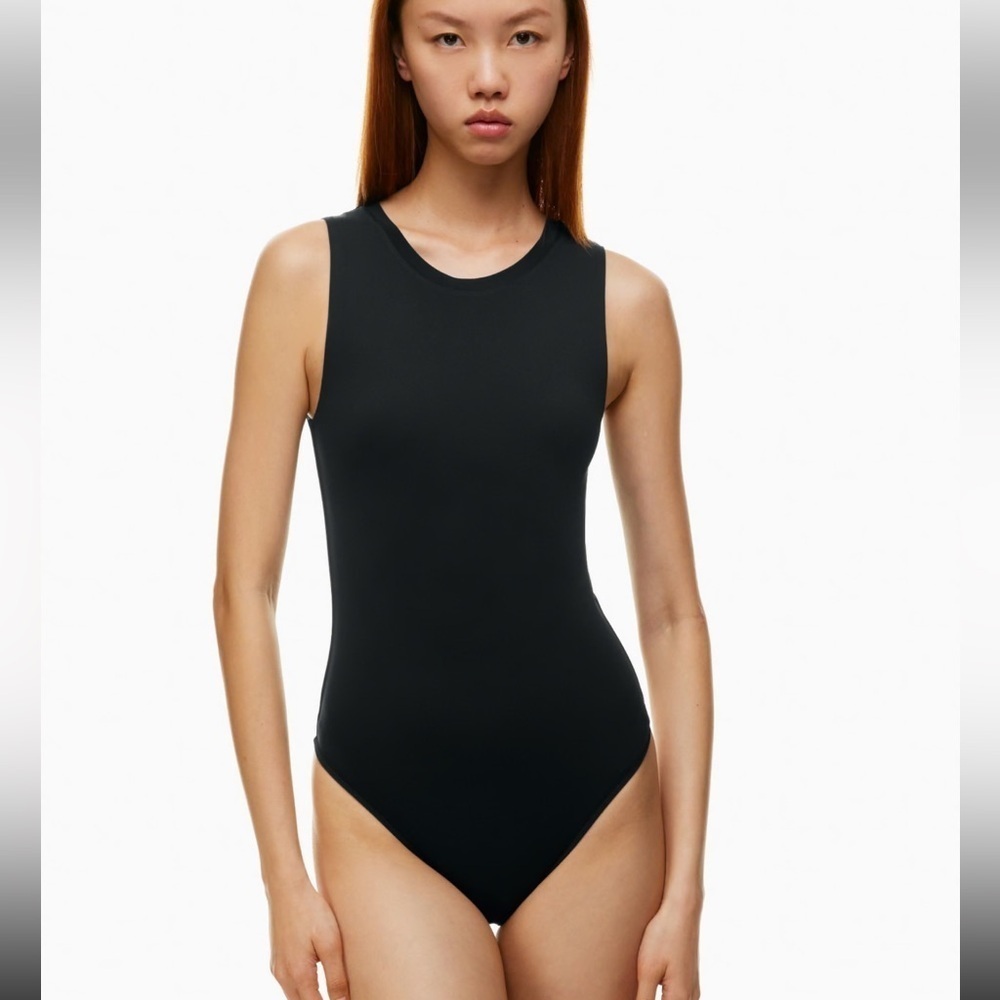 Babaton Contour Muscle Bodysuit Medium NWT